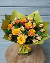 Букет цветов из:  Альстромерии и Розы в Калниболотской