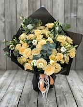 Букет цветов из:  Розы и Лизиантусы #REPLACE_PRED# Калниболотской