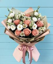 Букет цветов из:  Розы, Альстромерии и Лизиантусы в Калниболотской