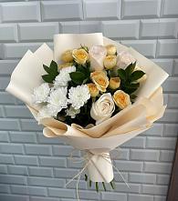 Букет цветов из:  Розы и Хризантемы в Калниболотской