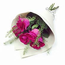 Букет цветов из:  Розы в Калниболотской