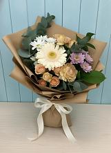 Букет цветов из:  Герберы и Хризантемы в Калниболотской