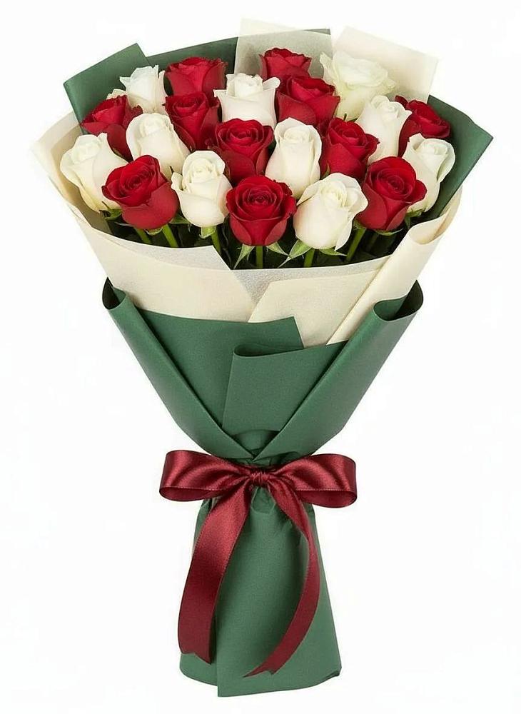 Букет Микс из красных и белых роз в Калниболотской