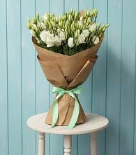 Букет цветов из:  Лизиантусы в Калниболотской