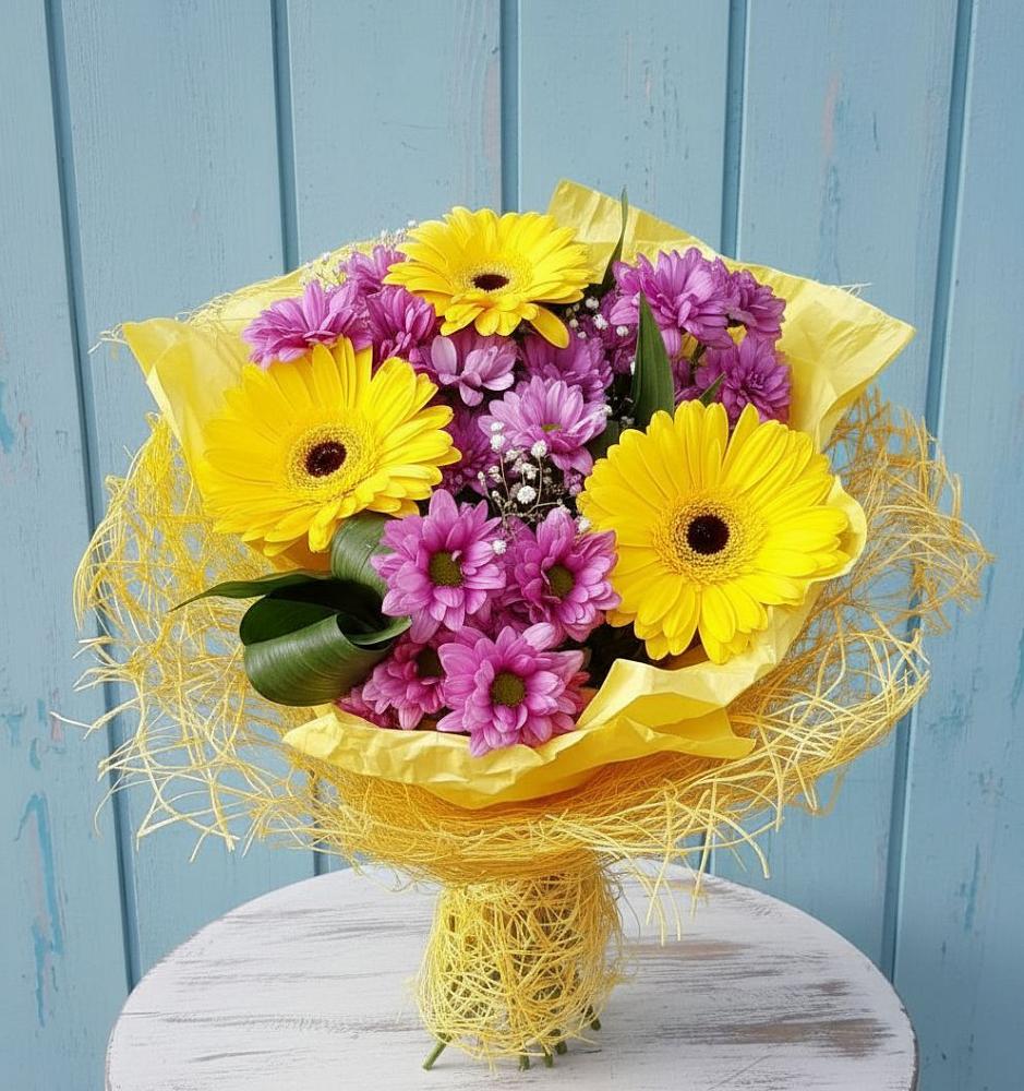 Букет цветов из: Хризантемы и Герберы в Калниболотской