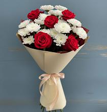 Букет цветов из:  Розы и Хризантемы в Калниболотской