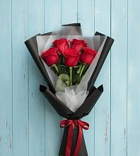 Букет цветов из:  Розы в Калниболотской