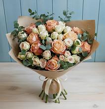 Букет цветов из:  Альстромерии и Розы #REPLACE_PRED# Калниболотской