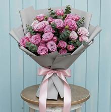Букет цветов из:  Розы в Калниболотской